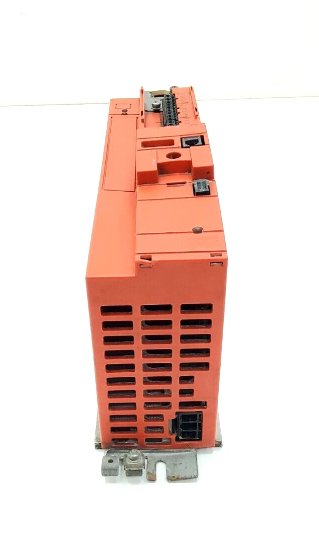 SEW - CONVERSOR FREQ MC07B0040-5A3-4-00 - Imagem 3